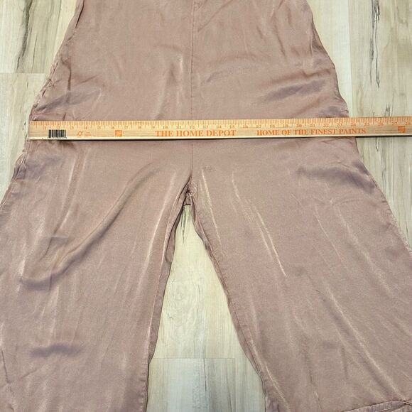 Lacausa Women M Jumpsuit Romper Satin V Neck Wide Leg Pink Rose - Picture 9 of 10